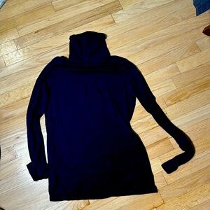 lands end navy turtle neck size medium